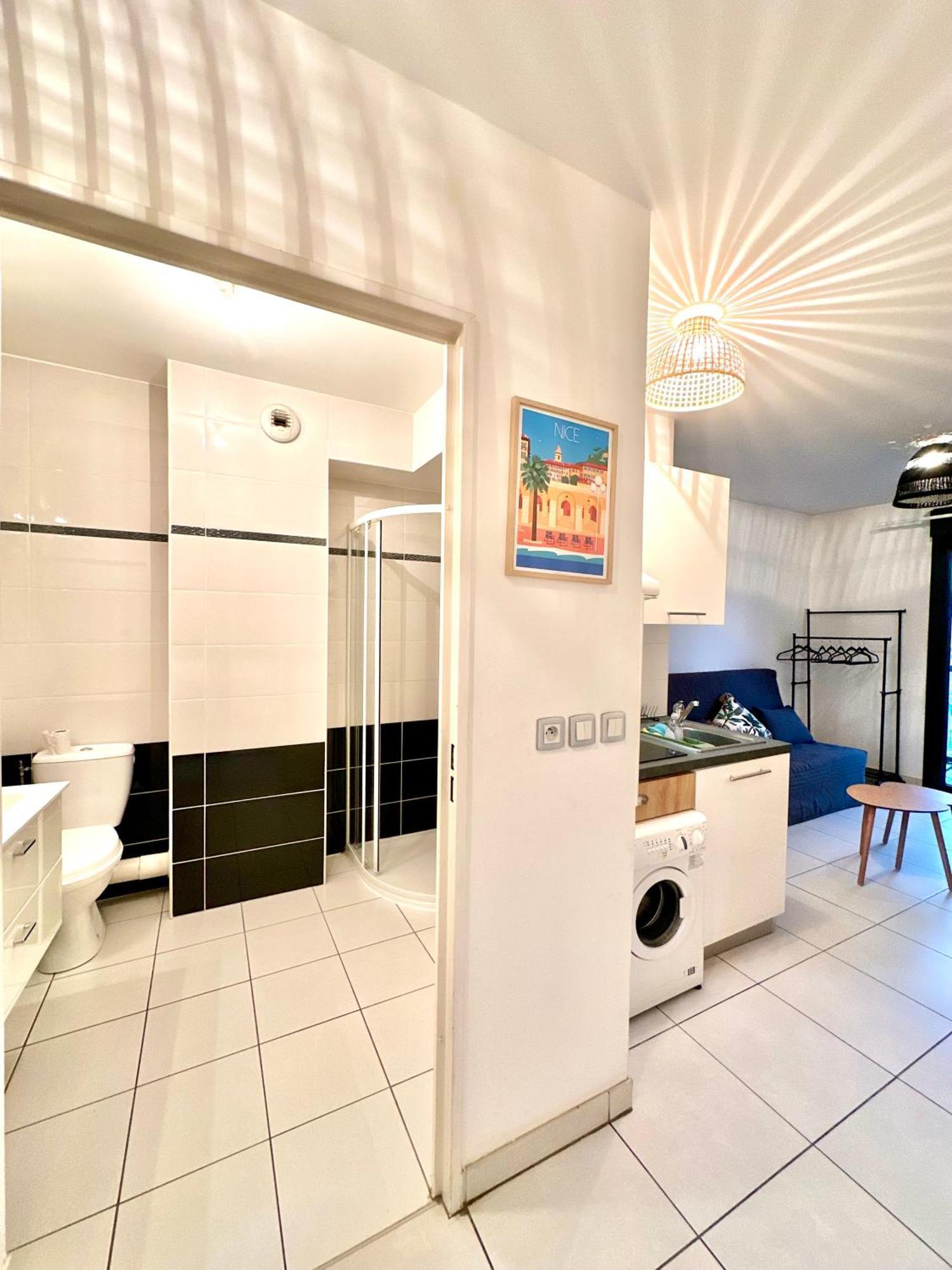 600 M De La Promenade Des Appartement Nice